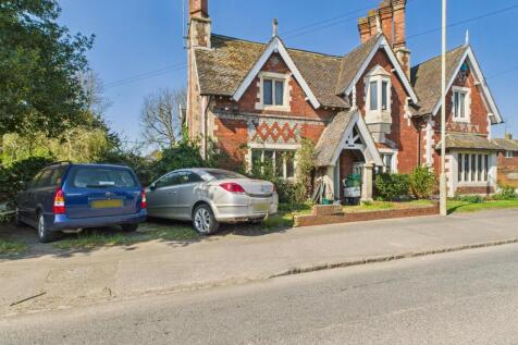 3 bedroom cottage for sale