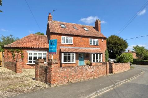 6 bedroom detached house for sale