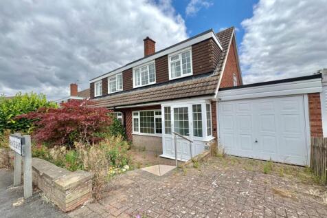 3 bedroom semi-detached house for sale