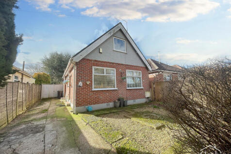 Fernheath Road, Bournemouth, BH11 8 2 bed detached bungalow for sale