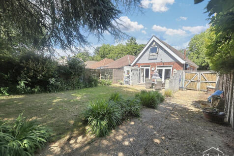 Fernheath Road, Bournemouth, BH11 8 2 bed detached bungalow for sale