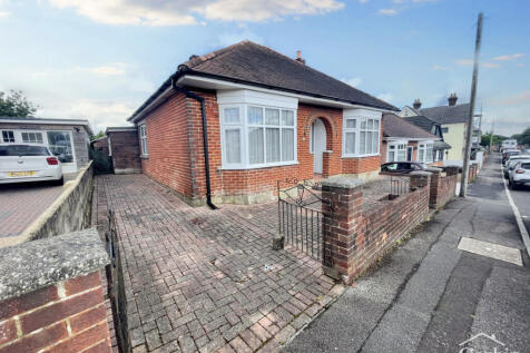 St. Marks Road, Bournemouth, BH11 8 2 bed detached bungalow for sale