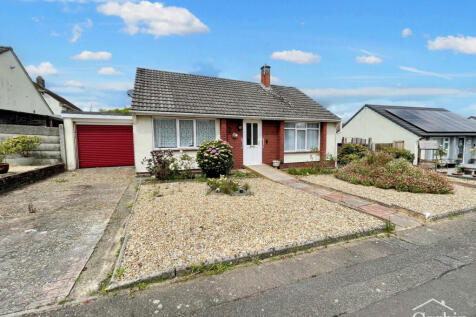Fernheath Close, Bournemouth, BH11 8 2 bed bungalow for sale