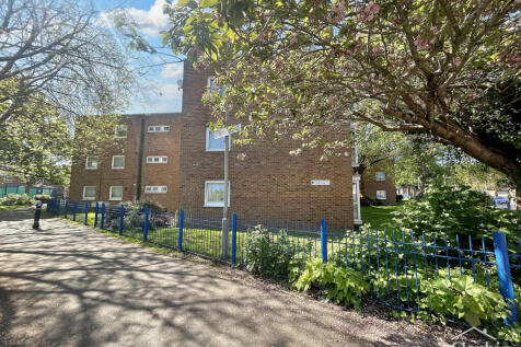 Lagland Street, Poole, BH15 1 2 bed flat for sale