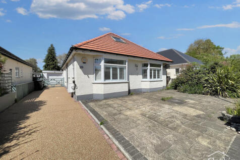 Home Road, Bournemouth, BH11 9 2 bed detached bungalow for sale