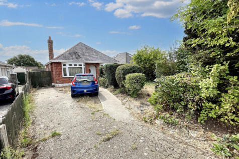 Verney Close, Bournemouth, BH11 8 3 bed detached bungalow for sale