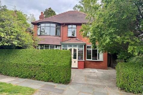 Hall Drive, Alkrington 5 bed detached house for sale
