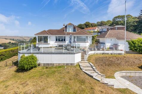 Redoubt Hill, Kingswear, Dartmouth 5 bed detached house for sale