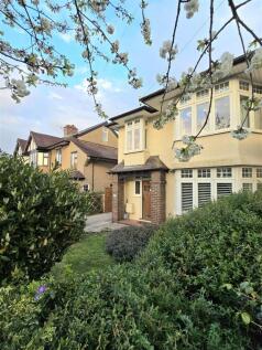 Stoke Lane, Stoke Bishop, Bristol, BS9 4 bed semi