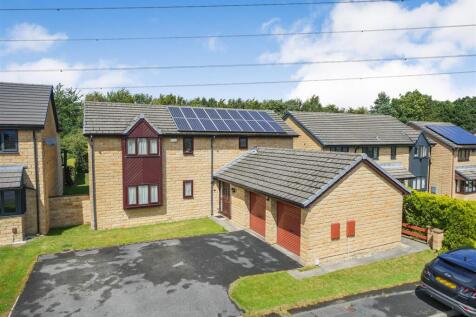 The Crest, Huddersfield 5 bed detached house for sale