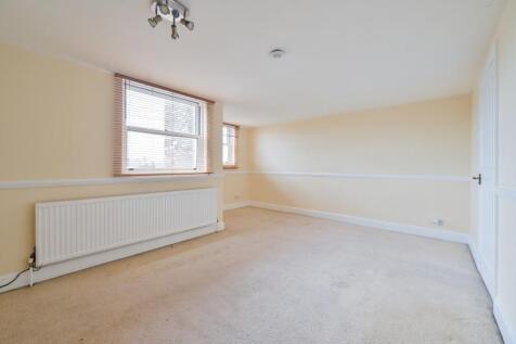 Linden Grove, London, SE15 2 bed flat for sale