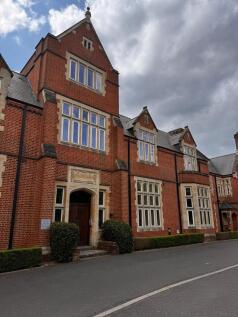 Flat 9, Wormestall Grange, Enborne... 3 bed maisonette for sale