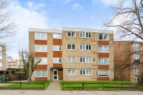 Chestnut Court, Bramley Hill, South... 1 bed flat for sale