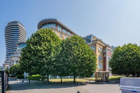 Oyster Wharf, Lombard Road, London, SW11 2 bed flat for sale
