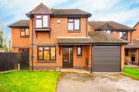 Shetland Close, Guildford, Surrey, GU4 4 bed detached house for sale