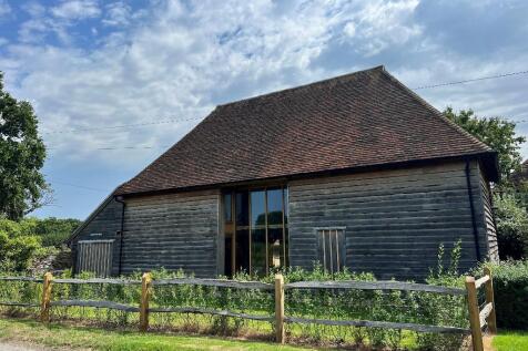 2 bedroom detached house for sale