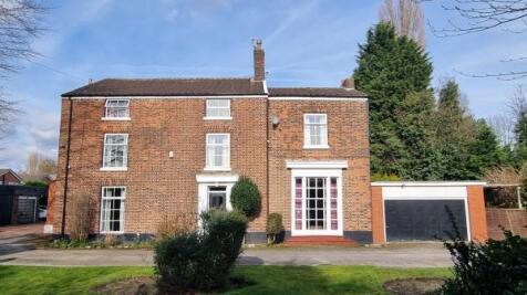 8 bedroom detached house for sale