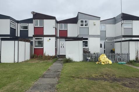 3 bedroom town house for sale