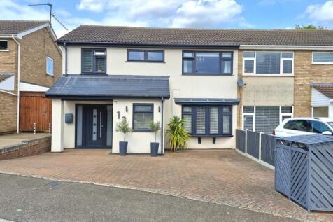 4 bedroom semi-detached house for sale