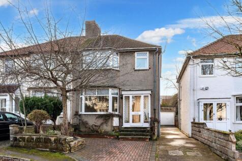3 bedroom semi-detached house for sale