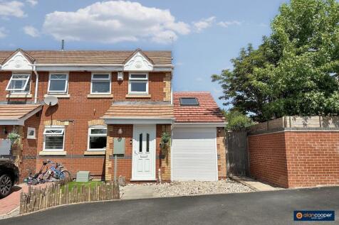 2 bedroom end of terrace house for sale