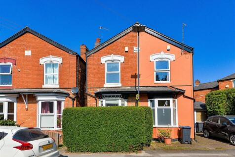 2 bedroom semi-detached house for sale
