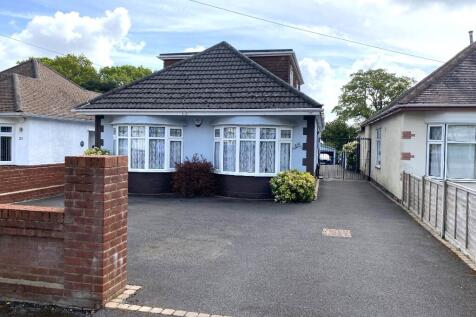Manor Avenue, Poole BH12 6 bed chalet for sale