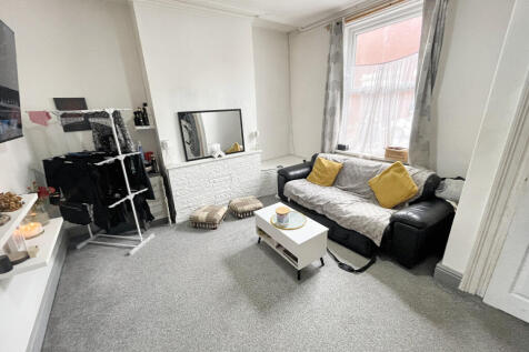 St Stephens Road Preston PR1 6NT 2 bed terraced house for sale