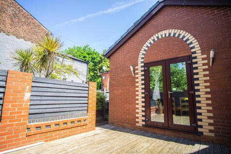 Brackenbury Road Preston PR1 7UR 6 bed semi