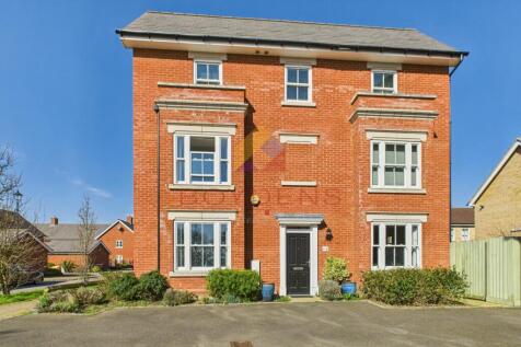 Dragoon Road, Colchester CO2 3 bed semi
