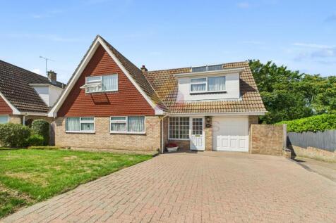 Marlowe Way, Colchester CO3 4 bed detached house for sale
