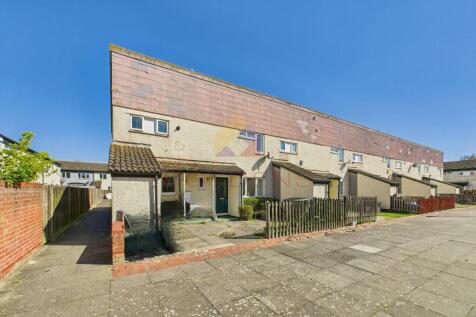 Imphal Close, Colchester CO2 3 bed end of terrace house for sale