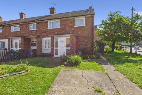 Laburnum Grove, Colchester CO4 3 bed semi