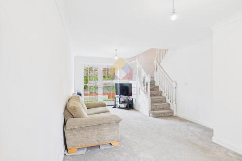 Edward Paxman Gardens, Colchester CO1 4 bed terraced house for sale