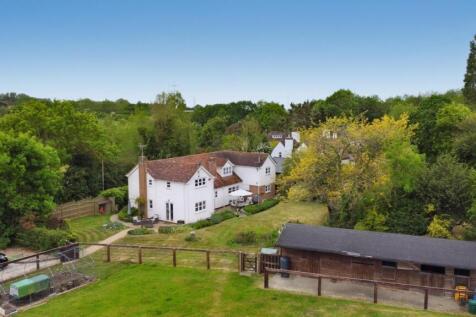 Fields Farm Road, Colchester CO2 4 bed detached house for sale