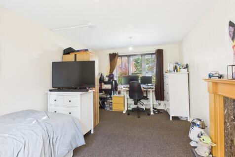 Abbey Field View, Colchester CO2 5 bed end of terrace house for sale