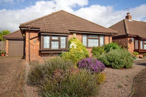 Sterling Close, Colchester CO3 3 bed detached bungalow for sale