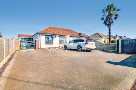 3 bedroom semi-detached bungalow for sale