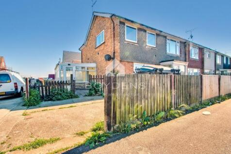 3 bedroom end of terrace house for sale