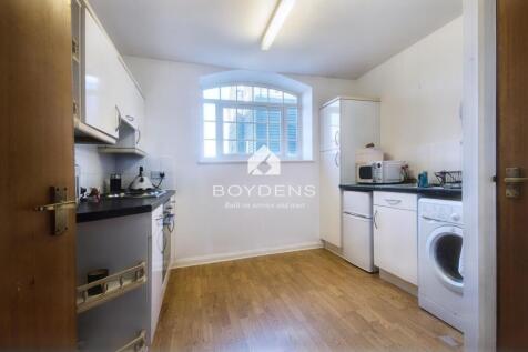 Kings Meadow Court, Coggeshall Road... 1 bed apartment for sale