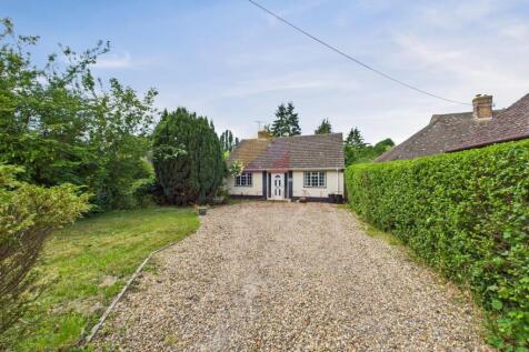 Feering Hill, Feering CO5 3 bed detached bungalow for sale
