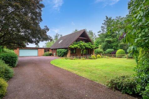 The Chestnuts, Silver Street, Wragby... 3 bed chalet for sale