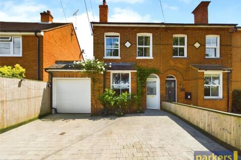 2 bedroom semi-detached house for sale