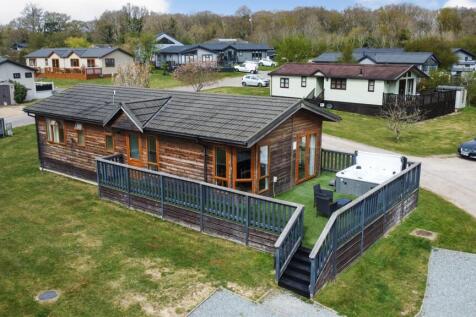 Warren Estate Lodges, Woodham Walter... 3 bed park home for sale