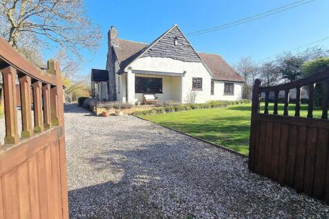 Main Road, Danbury 5 bed detached house for sale