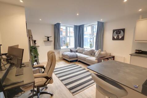 1 bedroom flat for sale