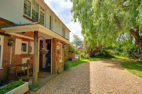 WEST END! CHARACTER COTTAGE WITH... 3 bed detached house for sale
