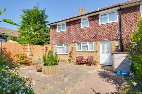 THORNHILL! CHAIN FREE! LOW MAITENANCE... 3 bed end of terrace house for sale