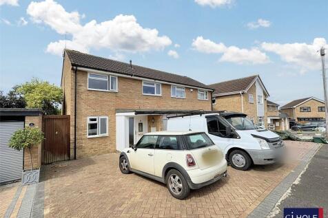 Oxmoor, Abbeydale, Gloucester, GL4 3 bed semi