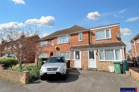 Lynton Road, Hucclecote, Gloucester, GL3 5 bed semi